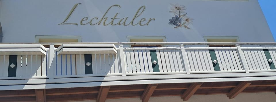 Property building, Balcony/Terrace