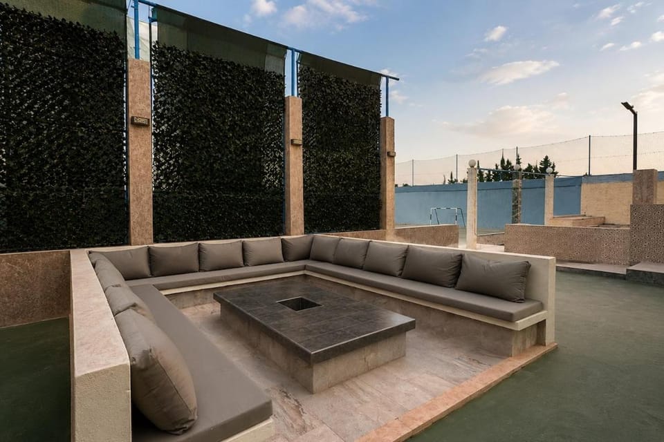 Garden, Balcony/Terrace