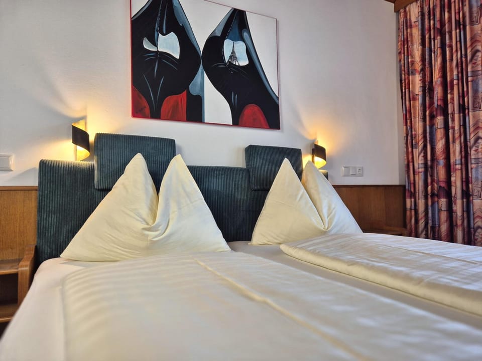 Bed, Decorative detail