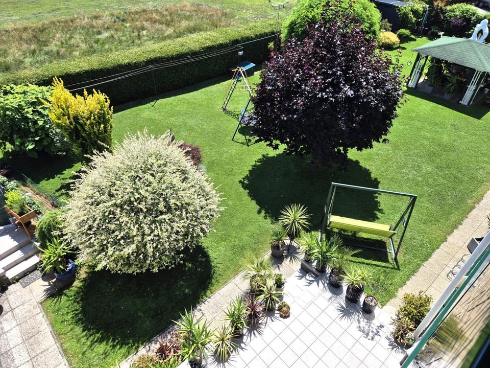 View (from property/room), Balcony/Terrace, Garden view