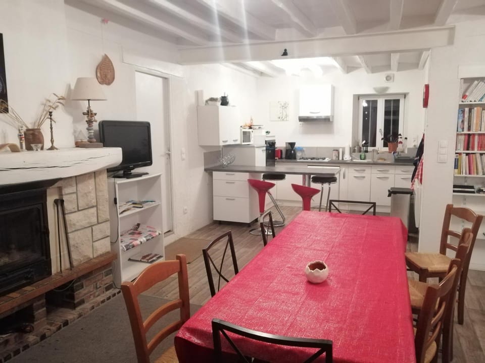 La Source House in Centre-Val de Loire