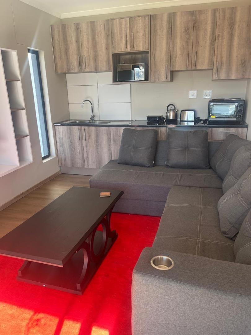 Kitchen or kitchenette, Seating area