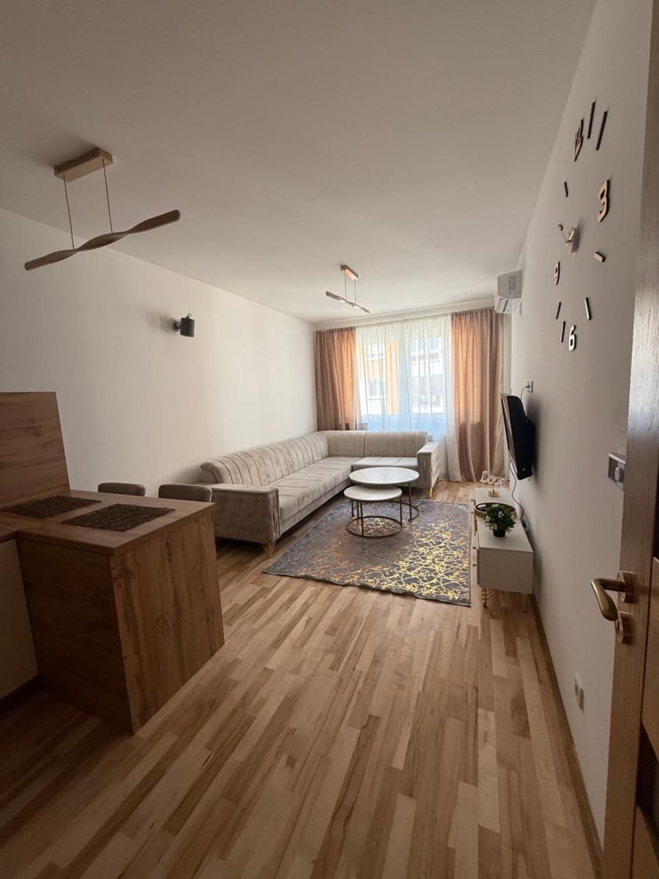 Daky Home 2 near AirPort,tram and City Center Apartment in Sarajevo