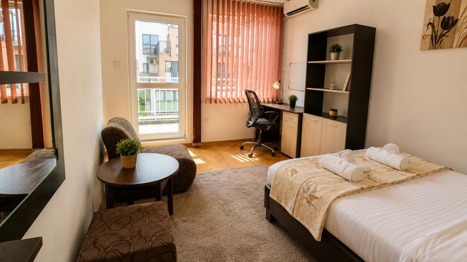 City Centre Room Near Everything Campground/ 
RV Resort in Varna