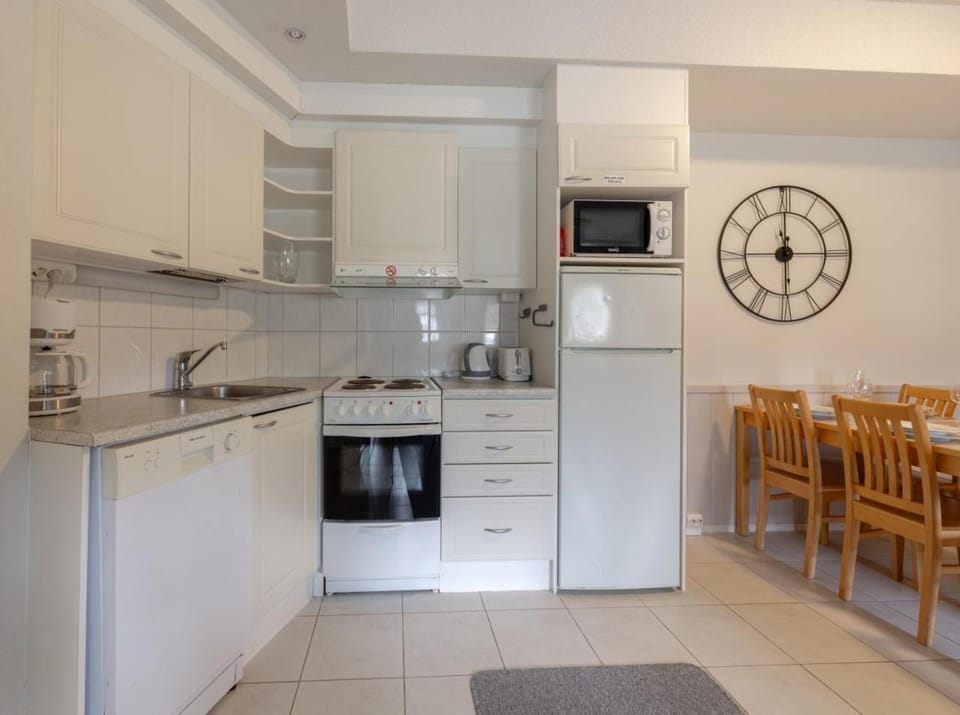 Levistar 912 - 2BR Apt with Sauna - Steps to Ski Slopes Apartment in Lapland