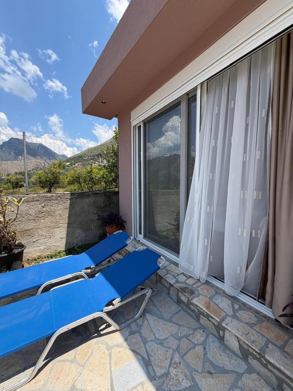 Garden, Garden view