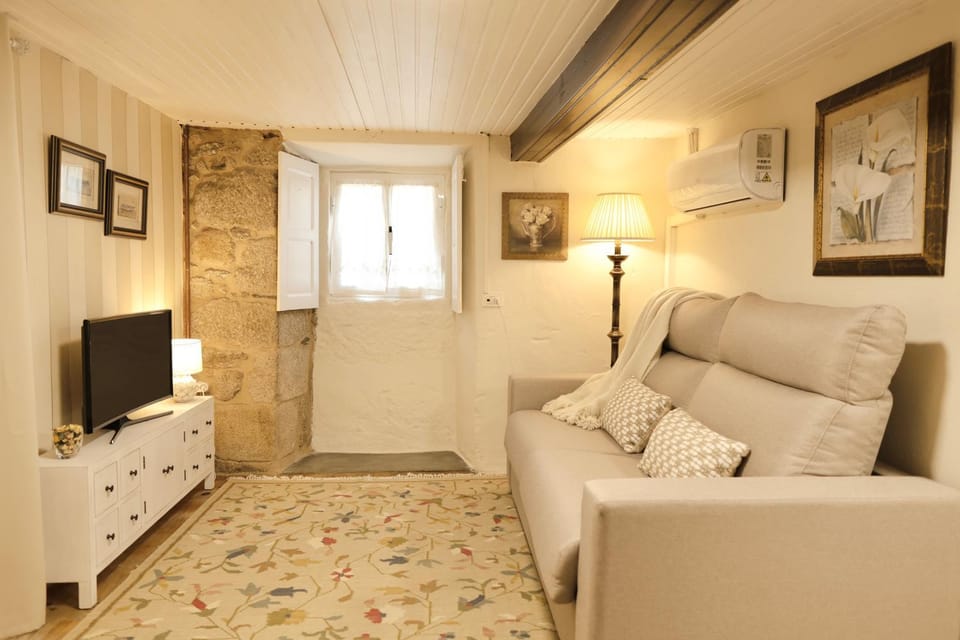 Living room, air conditioner