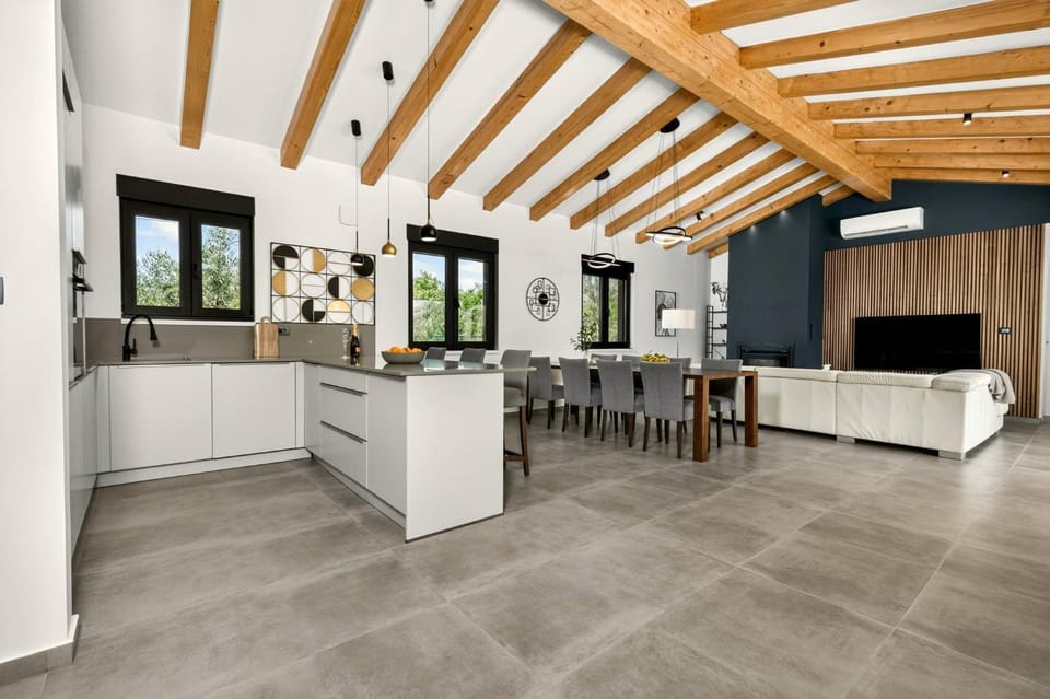 Living room, Dining area, kitchen