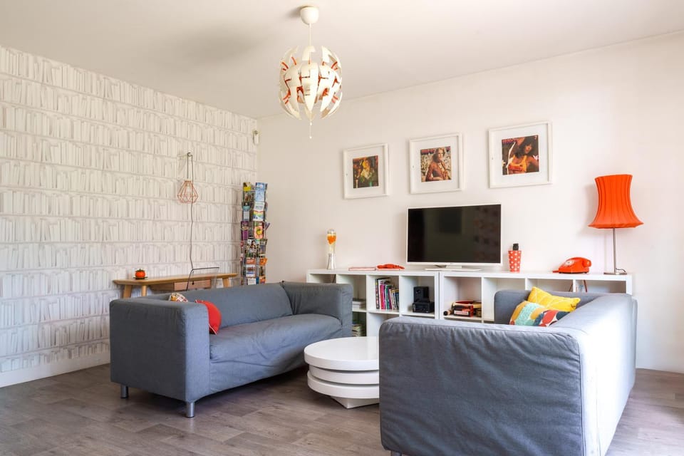 Communal lounge/ TV room, TV and multimedia, Living room, Seating area