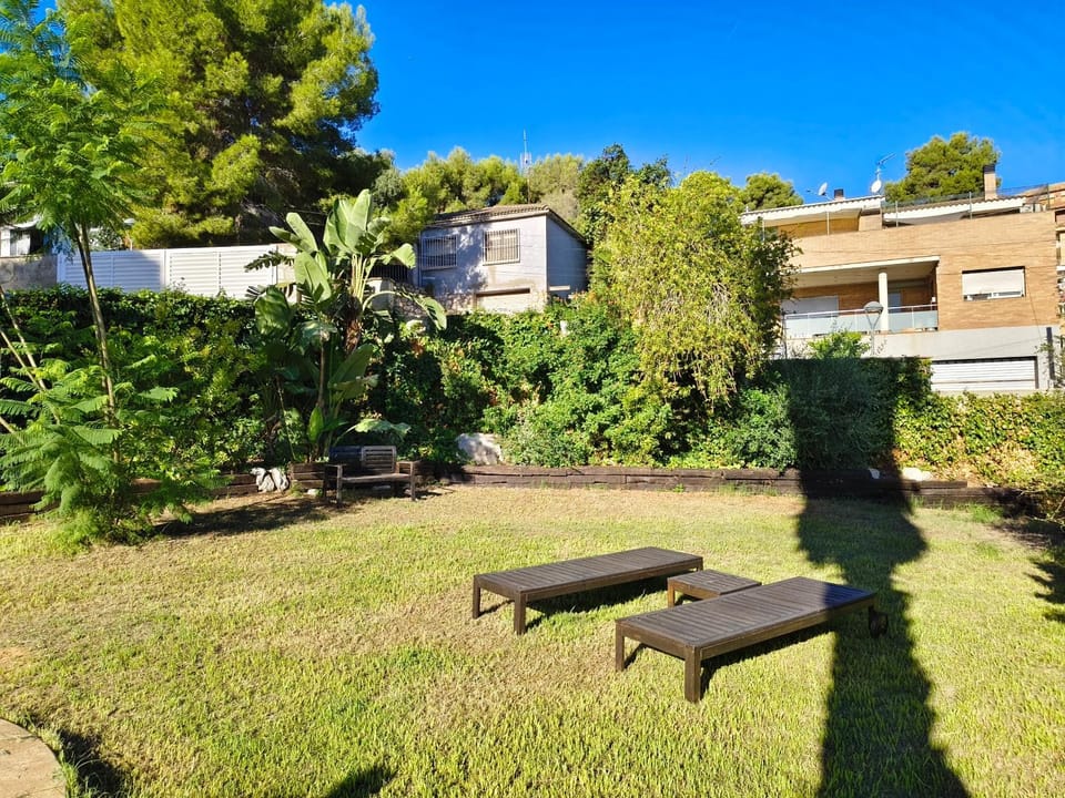 Private pool and garden House in Baix Penedès