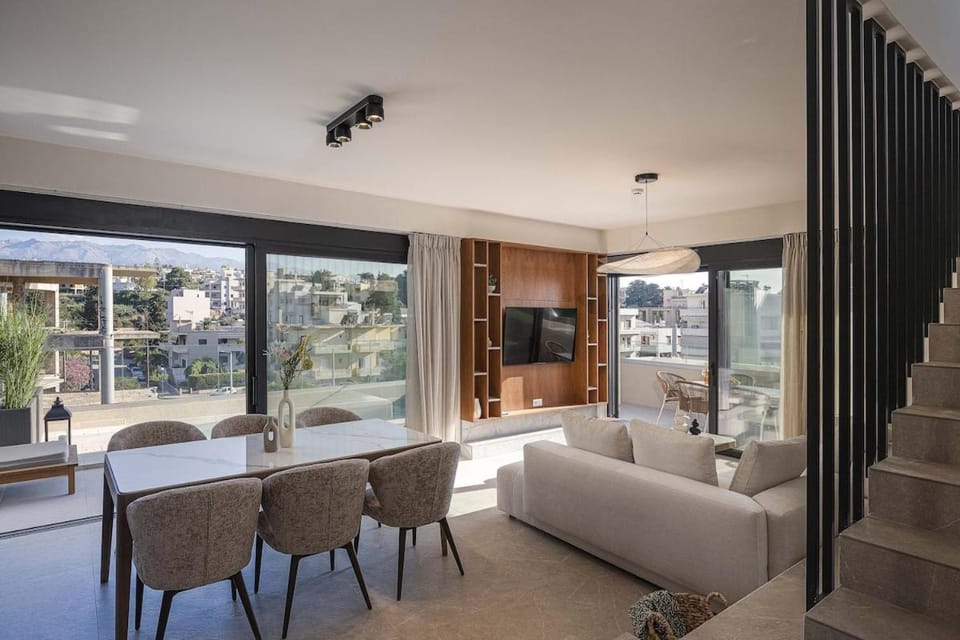 Communal lounge/ TV room, TV and multimedia, Living room, Seating area