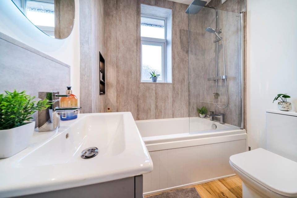 Shower, Bathroom, Bath