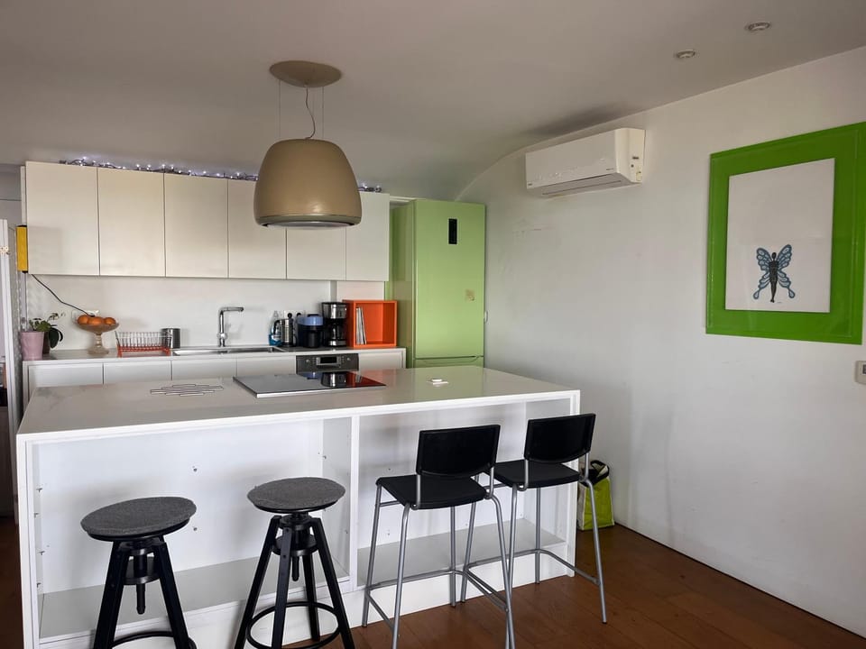 Riviera Apartment Apartment in Vouliagmeni
