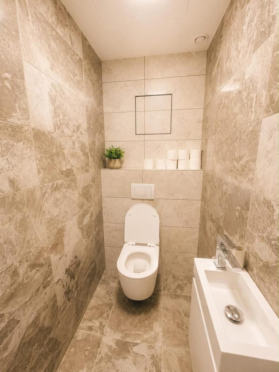 Newly Built Apartment with Free Parking & Balcony Apartment in Prague