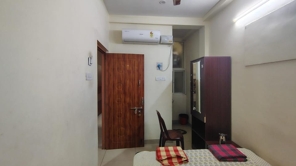 Radhe Krishna Guest House Hotel in Tamil Nadu