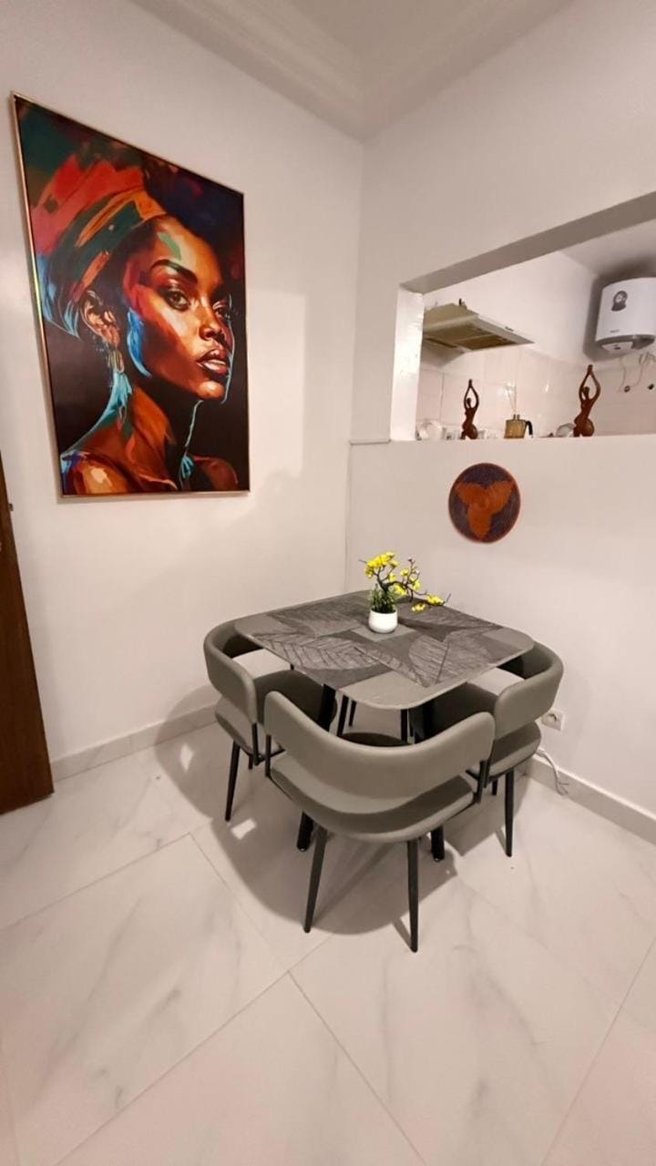 Appartement neuf dans un coin sympa des mamelles Apartment in Dakar