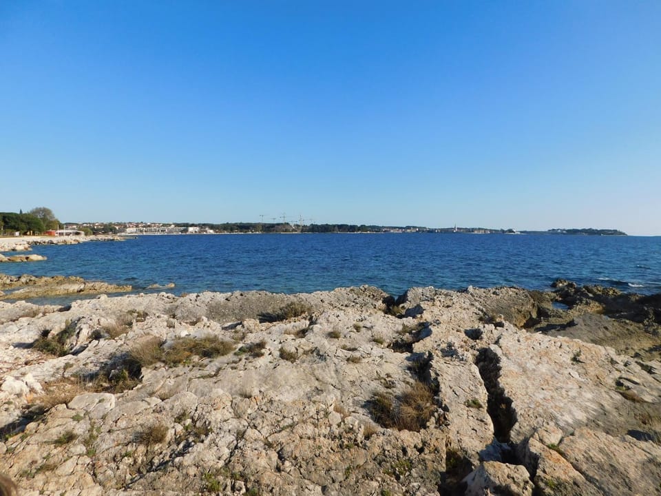 Neighbourhood, Natural landscape, Beach