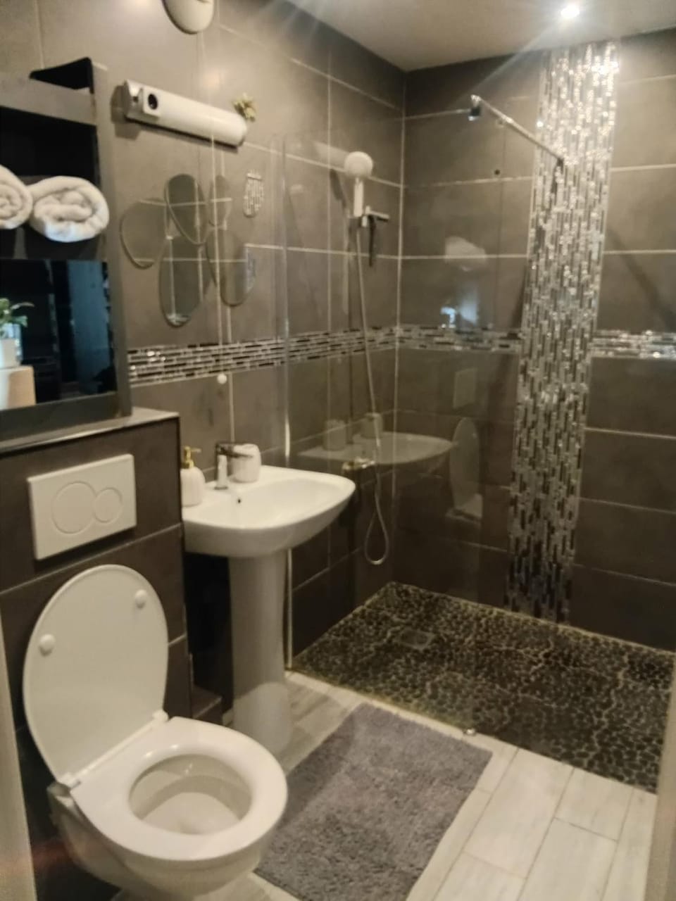 Shower, Bathroom