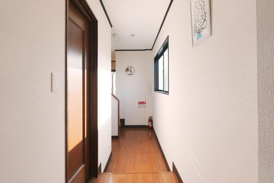 Family, group, 13 people, Namba, Shinsaibashi, Kuromon Market, Tsutenkaku, Umeda, Universal Studios, convenient transportation in the city and airport Villa in Osaka