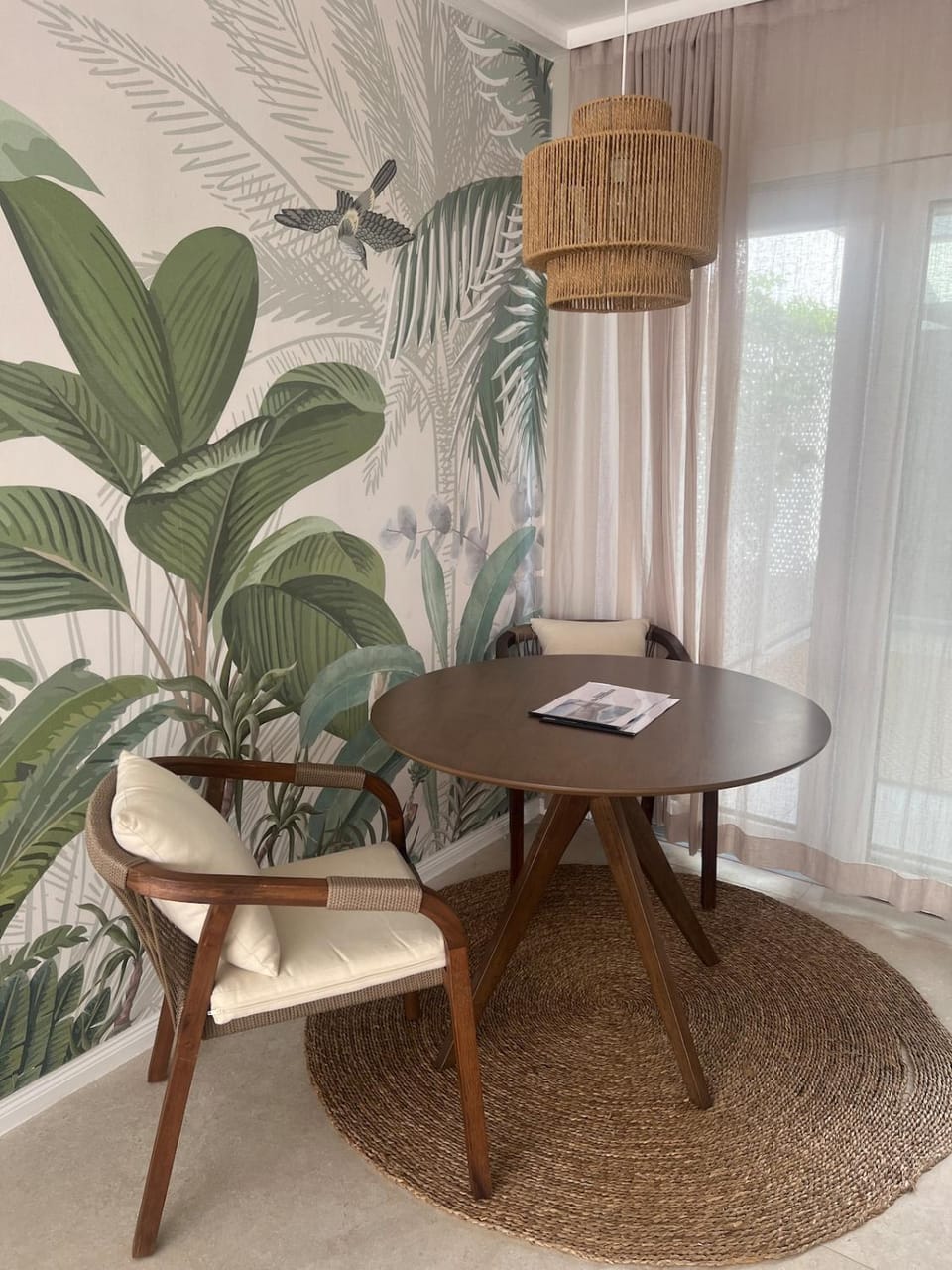 Living room, Photo of the whole room, Seating area, Dining area