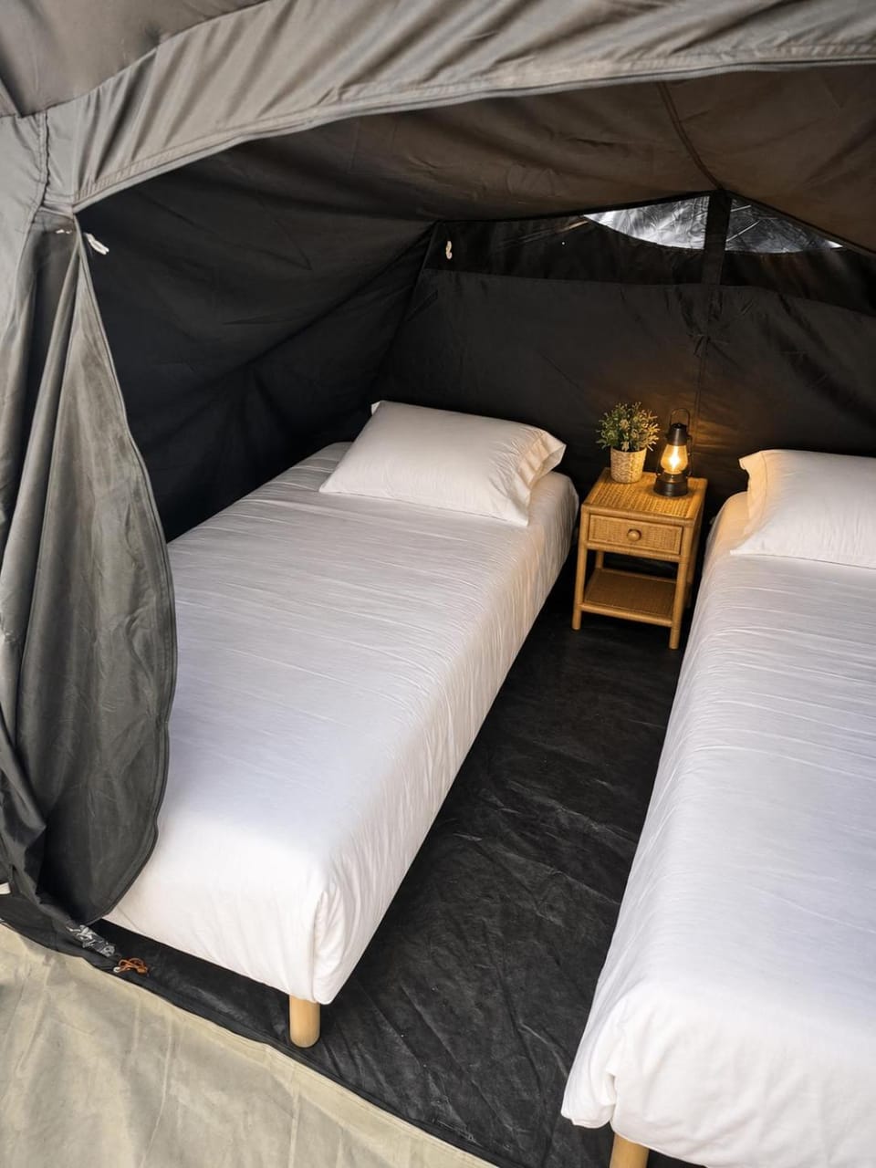 Glamping - accès JACUZZI et SAUNA Luxury tent in Hauts-de-France