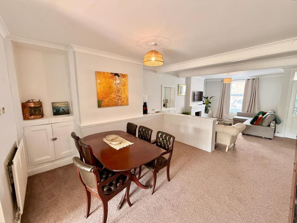 Wilson Street - 2 bed sleeps 6 House in Lincoln