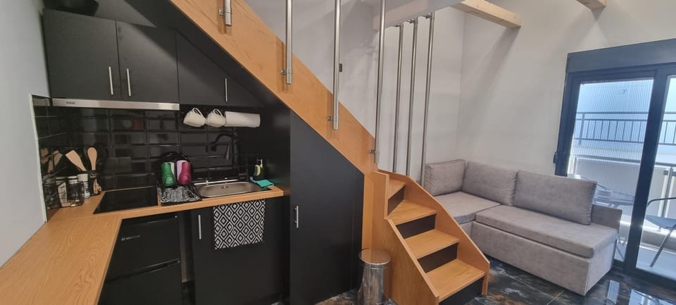 Kitchen or kitchenette, Living room