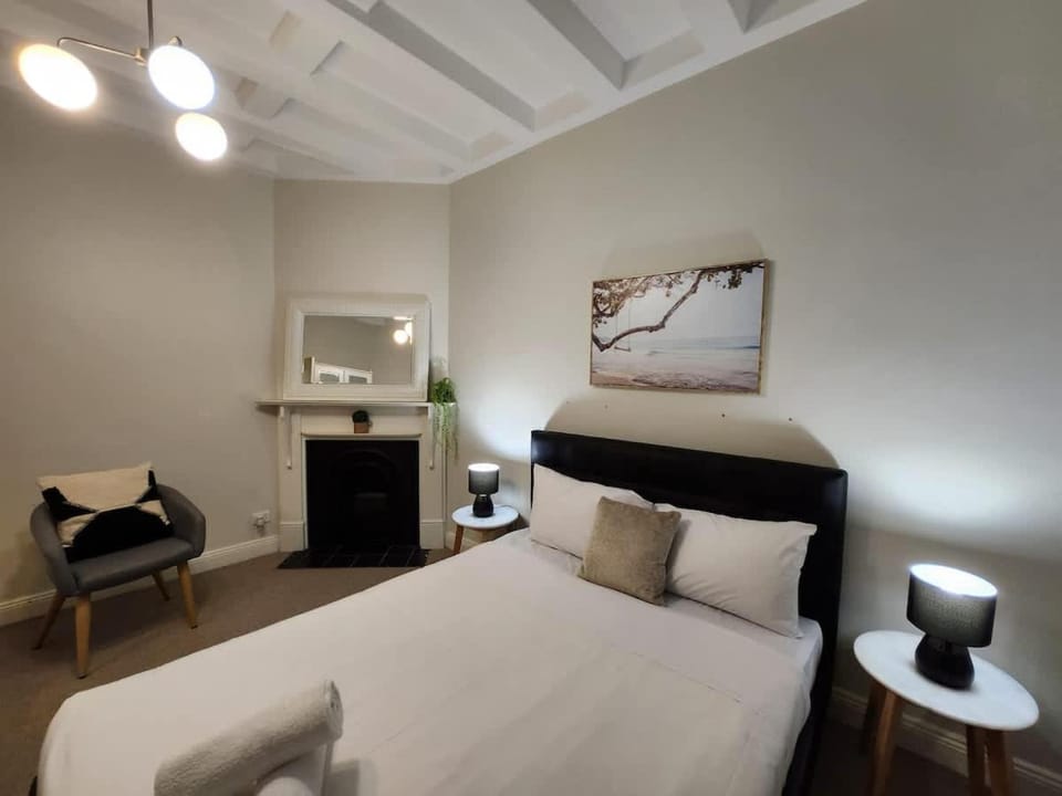 2BR Terrace Miller Point in SYD CBD Great Location House in Sydney