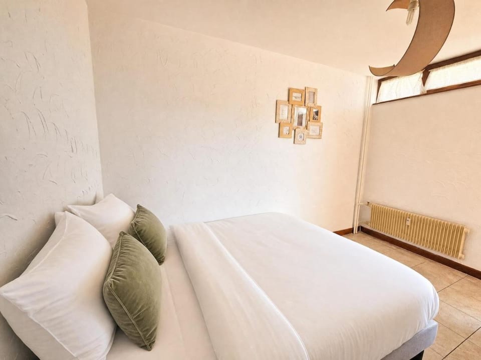 Urban Nest Geneva Tramway Apartment in Haute-Savoie