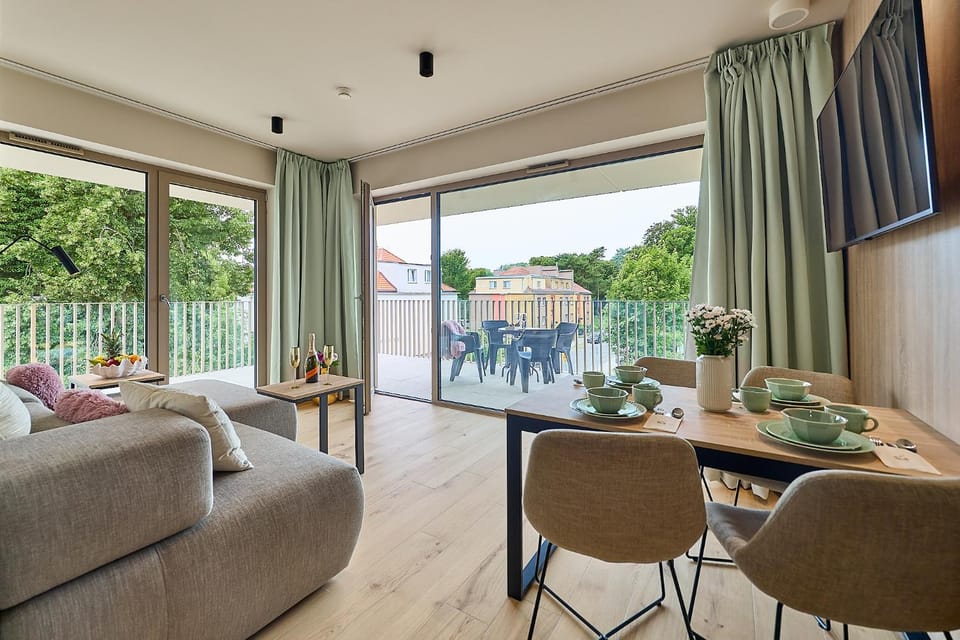 Golden Hour Apartments-Greeneri 22 Apartment in Swinoujscie