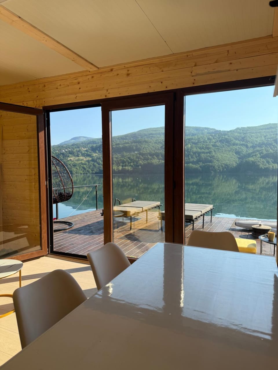 Natural landscape, View (from property/room), Living room, Dining area, Lake view