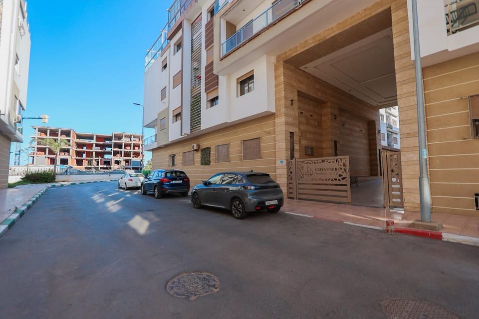 Facade/entrance, Parking