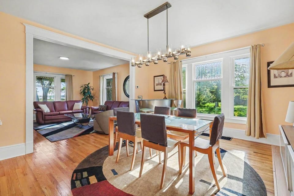 Hilltop lakeview retreat, an elevated experience! House in Muskegon