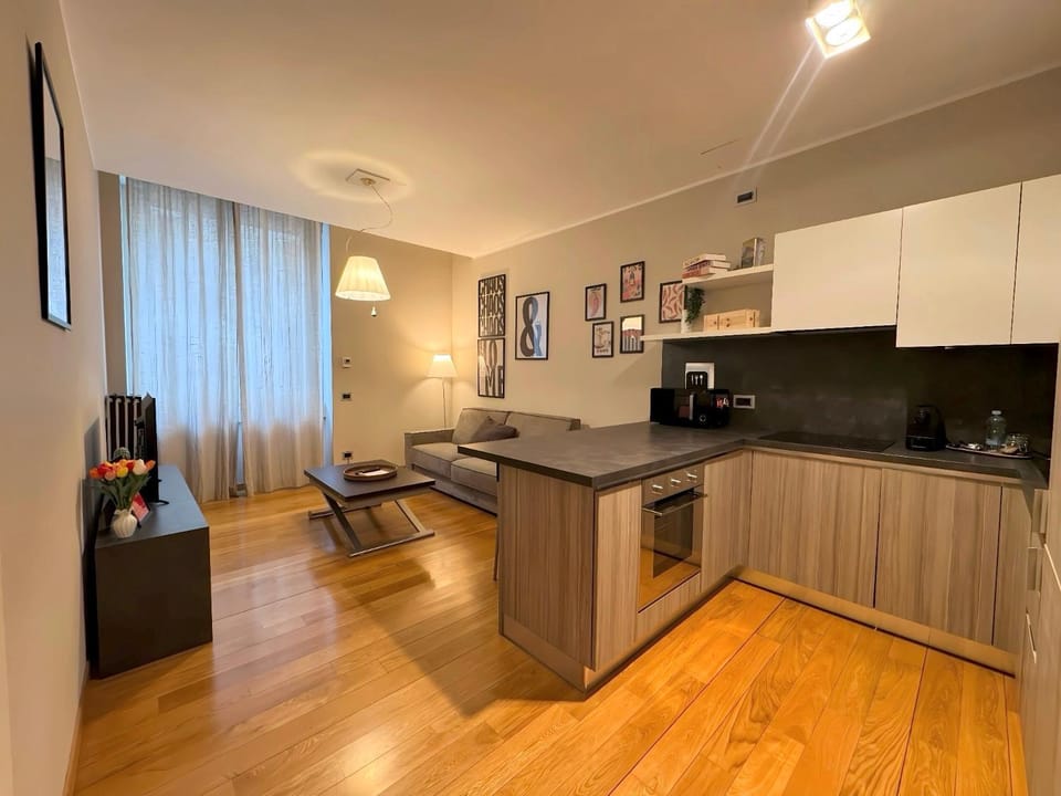 TV and multimedia, Coffee/tea facilities, Living room, Seating area, dishwasher, microwave, oven, kitchen