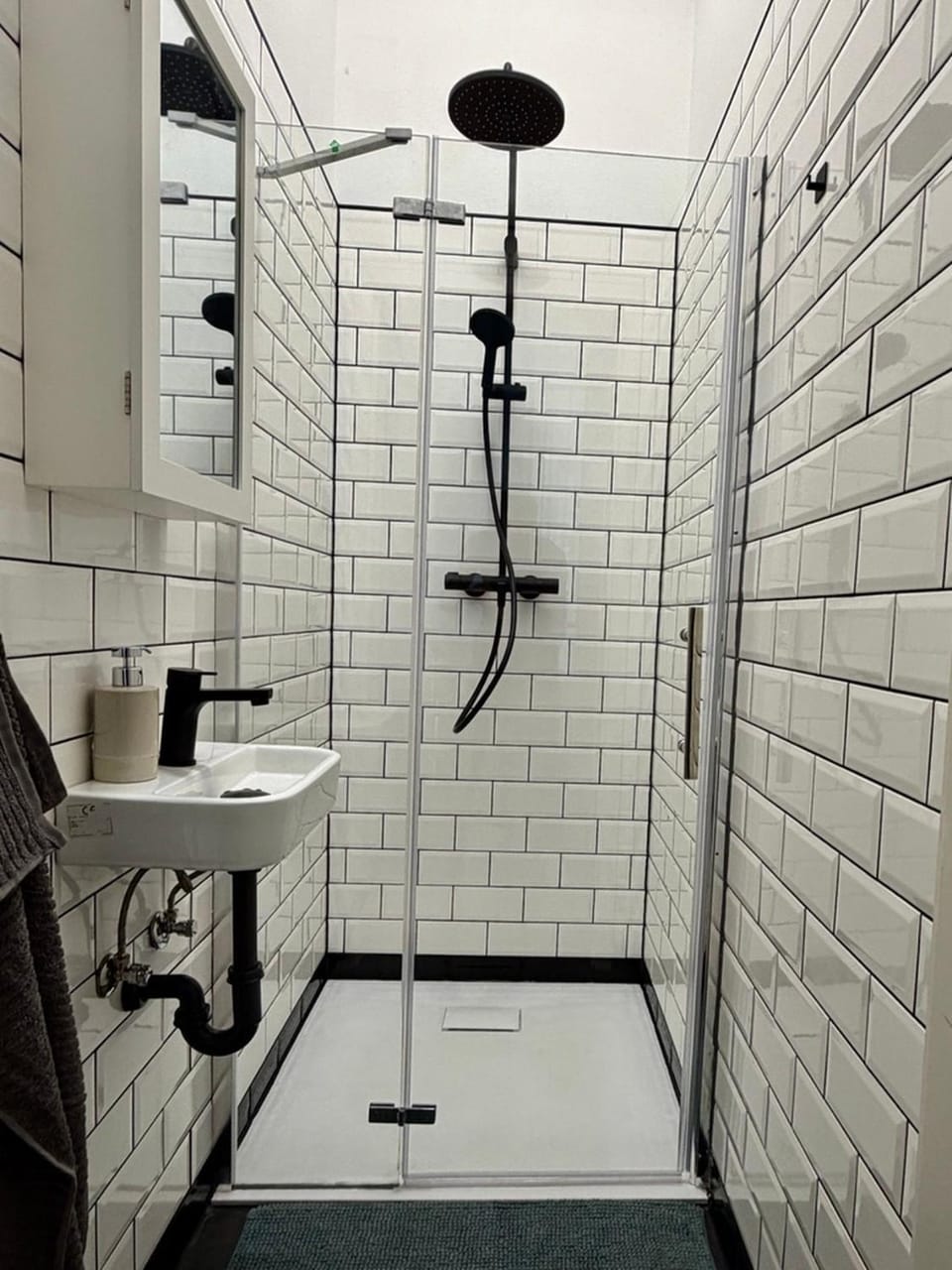 Shower, Bathroom