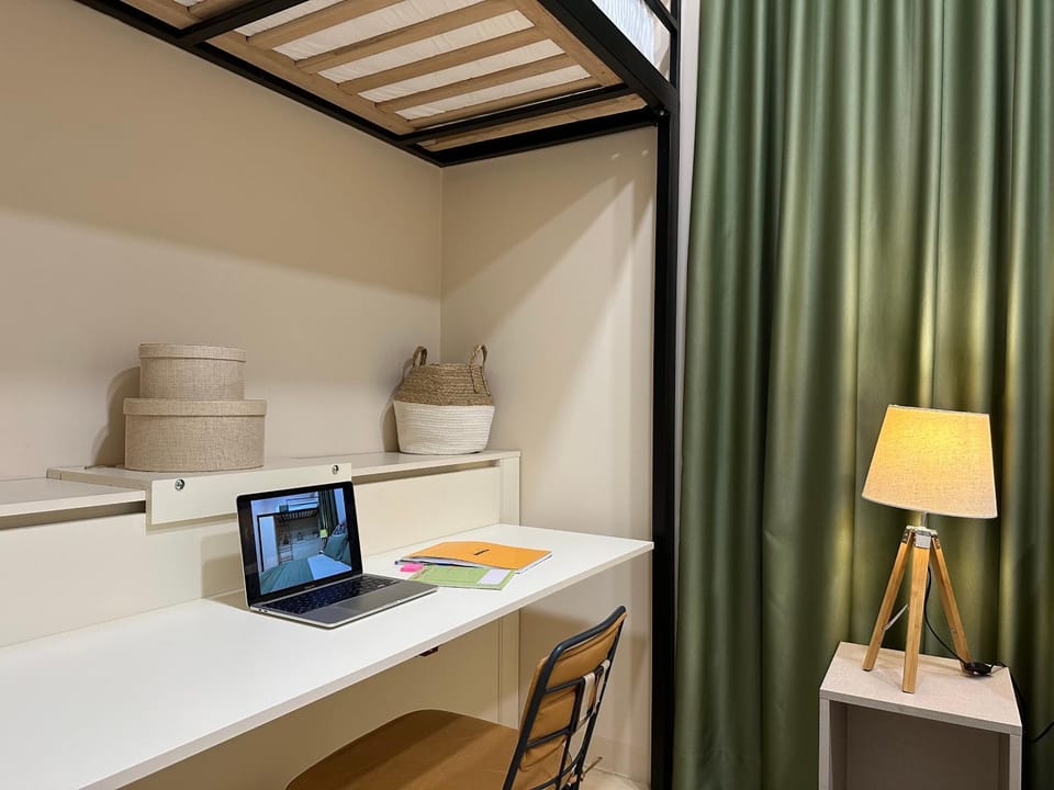 Premium Riviera Apartment- AC,PARKING,WIFI,COMFORT Apartment in Tirana County, Albania