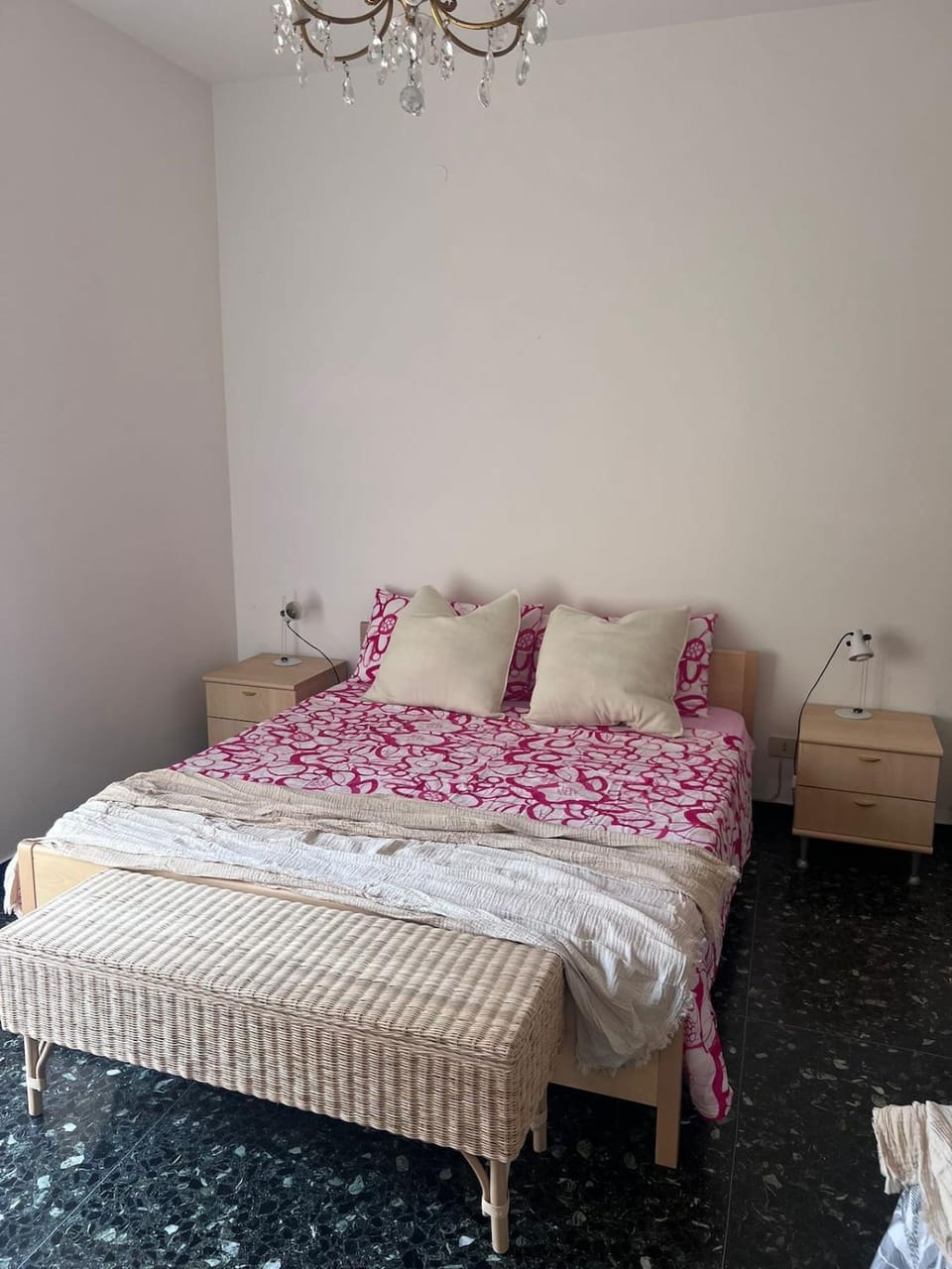Elle's House Apartment in Noli