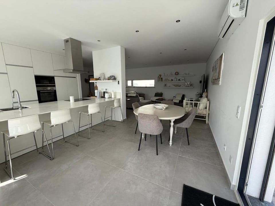 NEW - Casa do Mar - Heated pool Villa in Setubal District