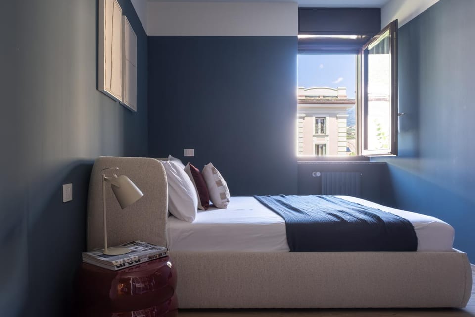 Bed, View (from property/room), Photo of the whole room, Bedroom