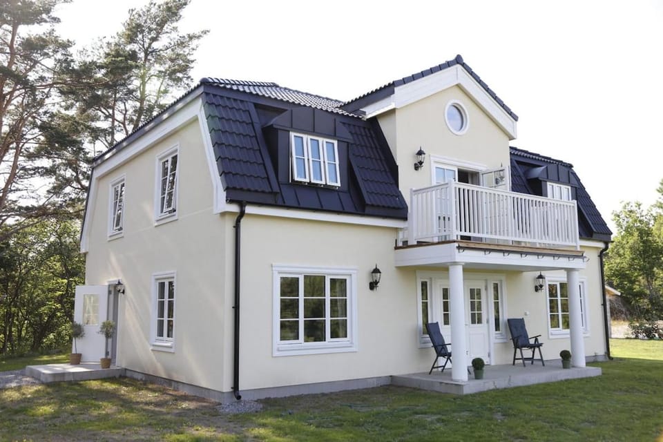 Exclusive New Country Mansion Villa - Ocean Views 45 mins from Stockholm Downtown Villa in Stockholm County