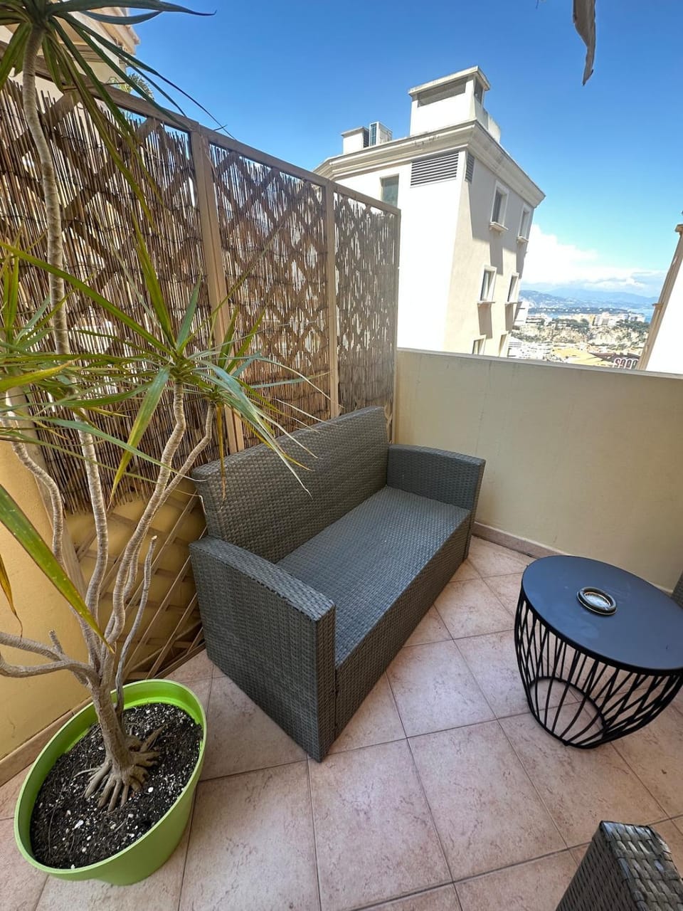 Magnificent flat in condo with swimming pool Apartment in Cap-d'Ail