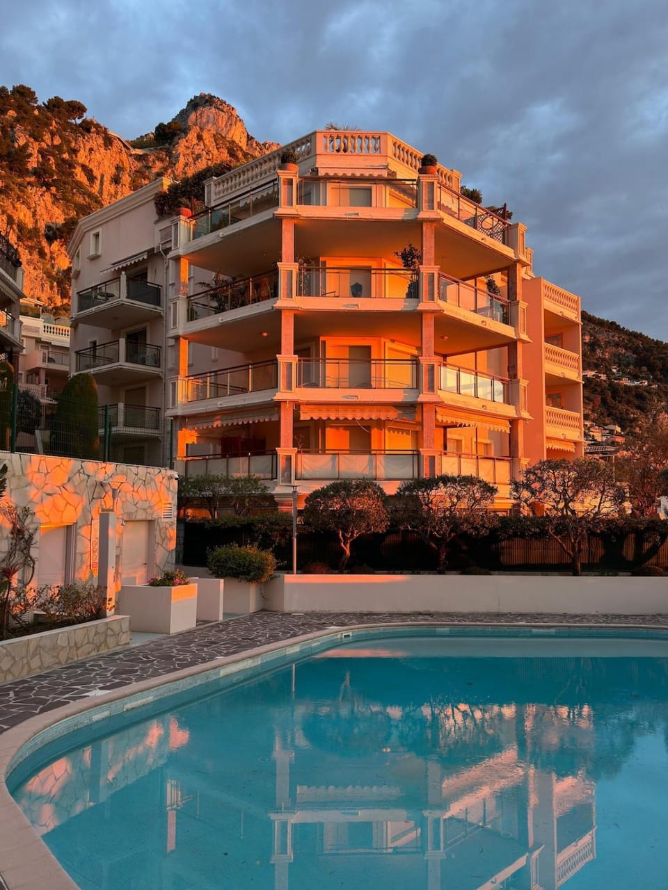 Magnificent flat in condo with swimming pool Apartment in Cap-d'Ail