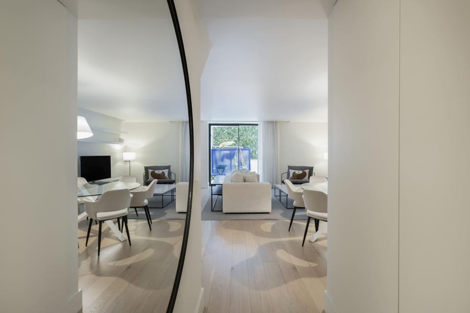 Chiado Prime with Terrace by Homing Apartment in Lisbon