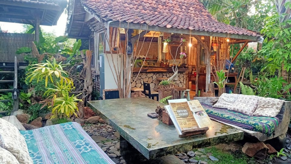 Garden, Seating area, kitchen