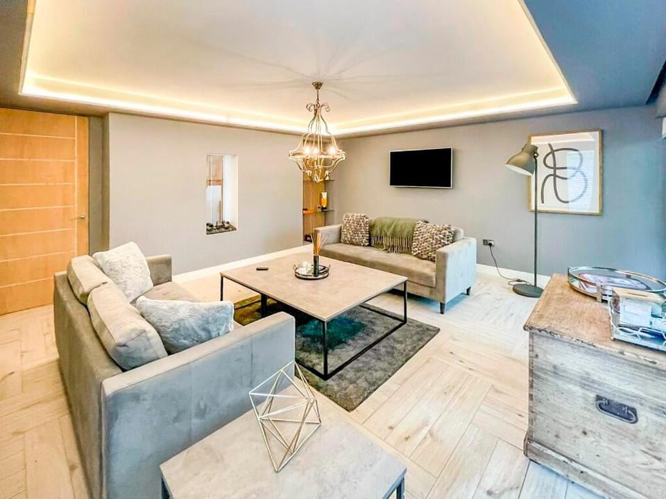 Private Room with En-Suite in Wakefield in Stunning House Vacation rental in Wakefield