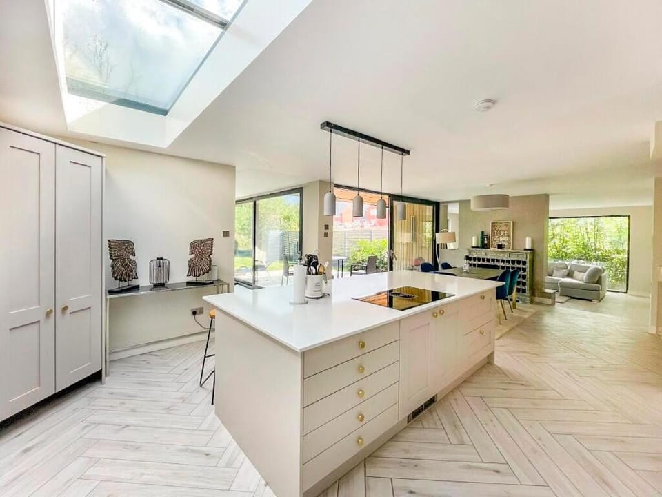 Private Room with En-Suite in Wakefield in Stunning House Vacation rental in Wakefield