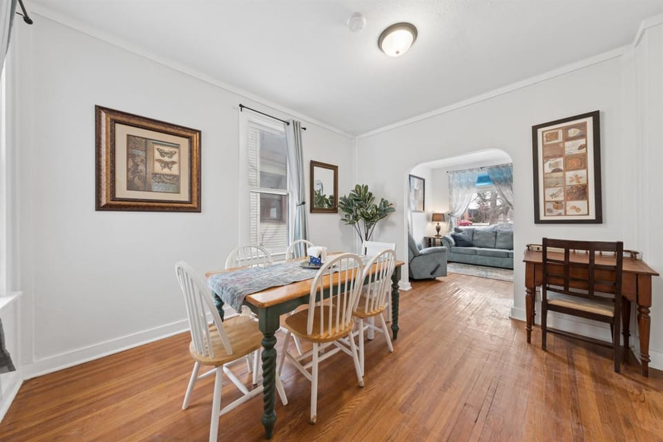 4BR Home Across from Como Lake - Evergreen House in Saint Paul