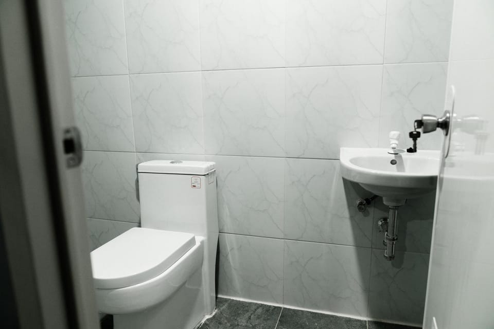 Shower, Toilet, Bathroom, bidet