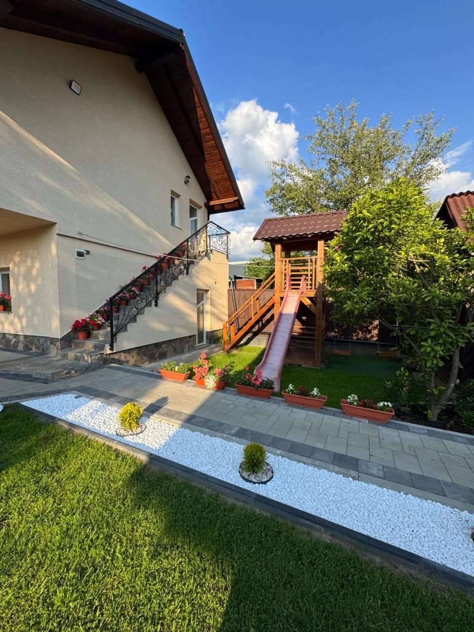 Pensiunea Edy Bed and Breakfast in Romania