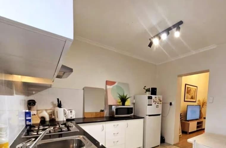 Surry Hill Terrace 3BR close to CBD House in Surry Hills